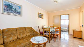 Spacious 3 bedroom apartment in Valbandon, with beautiful balcony, 11