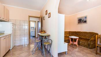 Spacious 3 bedroom apartment in Valbandon, with beautiful balcony, 14