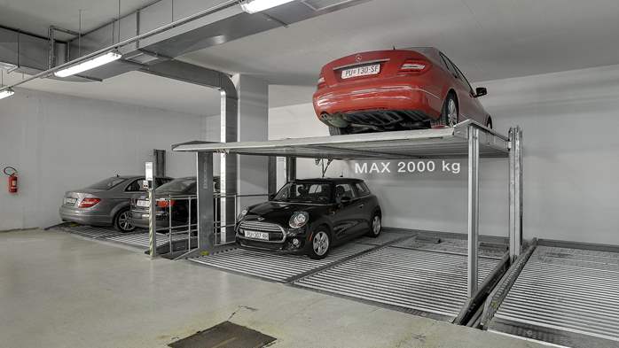 Charming apartment with three bedrooms and terrace in Pula centre, 24