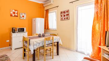 Ground floor apartment with two bedrooms and pool for 5 persons, 4