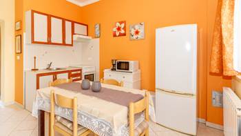 Ground floor apartment with two bedrooms and pool for 5 persons, 2