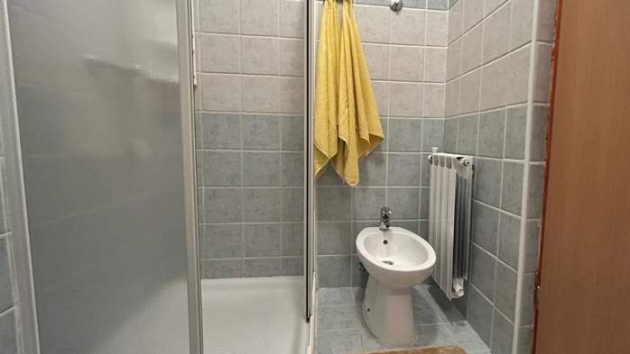 Ground floor apartment with two bedrooms and pool for 5 persons, 11