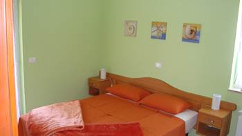 Ground floor apartment with two bedrooms and pool for 6 persons, 2