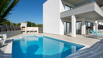 Luxuriöse 3-Zimmer-Wohnung mit privatem Pool für 6 Personen, 3