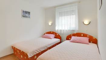 Beautiful and spacious apartment in Medulin, for 6 persons, WiFi, 13
