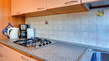 Large apartment for 8 persons, with 4 bedrooms and 3 bathrooms, 6