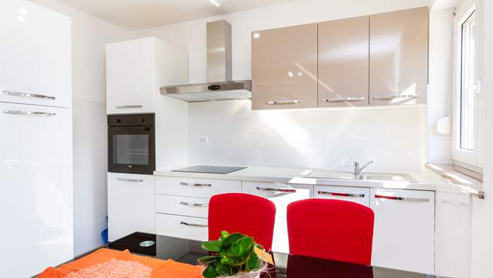 Große FeWo für 8 Personen, mit 4 Schlafzimmer und 3 Badezimmer, 5