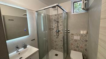 Prostran apartman za 8 osoba s četiri spavaće sobe, tri kupaonice, 11