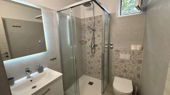 Große FeWo für 8 Personen, mit 4 Schlafzimmer und 3 Badezimmer, 10