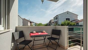 Nice air-conditioned apartment for 4 people, with private terrace, 7