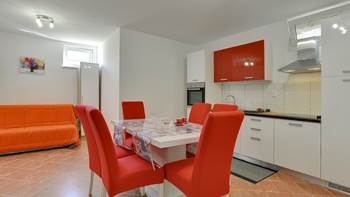 Nicely decorated studio apartment in Pula for 2 persons, 4
