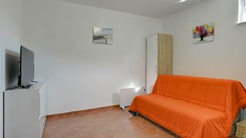 Nicely decorated studio apartment in Pula for 2 persons, 6