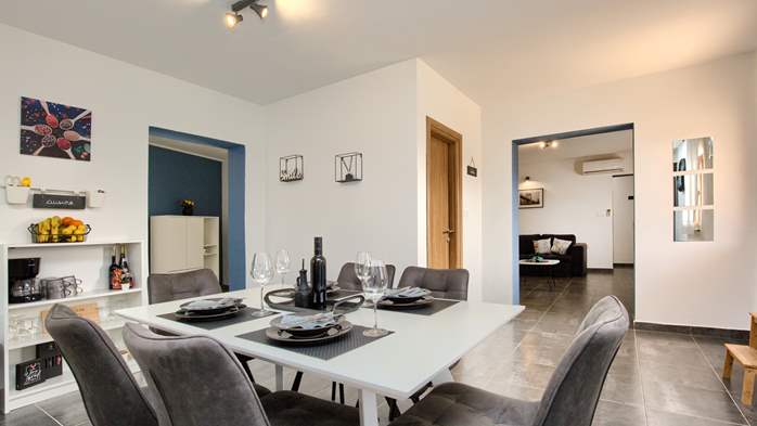 Charming house with swimming pool and garden for up to 6 people, 19