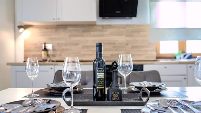 Charming house with swimming pool and garden for up to 6 people, 20