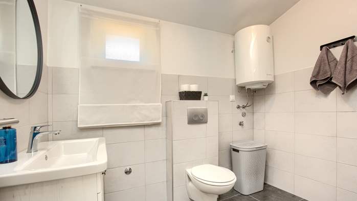 Charming house with swimming pool and garden for up to 6 people, 34