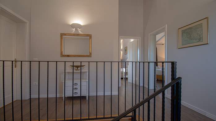 Schöne Villa mit privatem Pool, Whirlpool und Spielplatz, 19