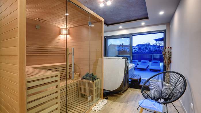 Attraente villa con piscina riscaldata, idromassaggio e sauna, 17
