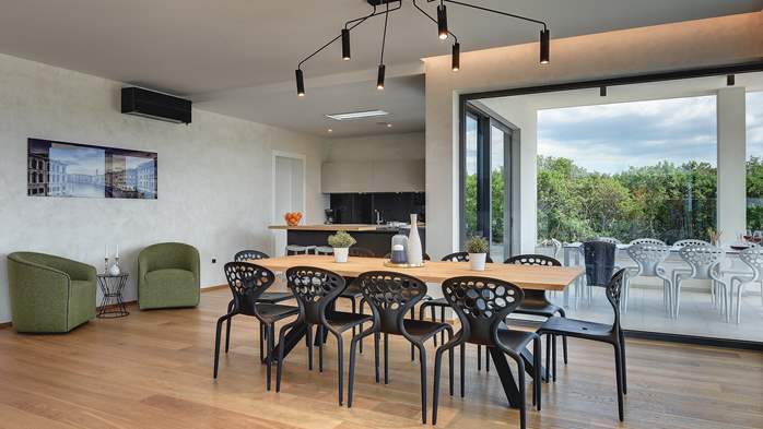 Exquisite villa for 12 people with private pool and Finnish sauna, 15