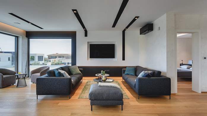 Exquisite villa for 12 people with private pool and Finnish sauna, 10