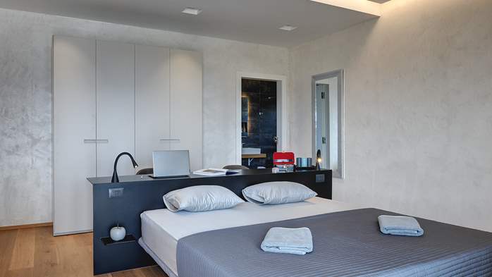 Exquisite villa for 12 people with private pool and Finnish sauna, 27