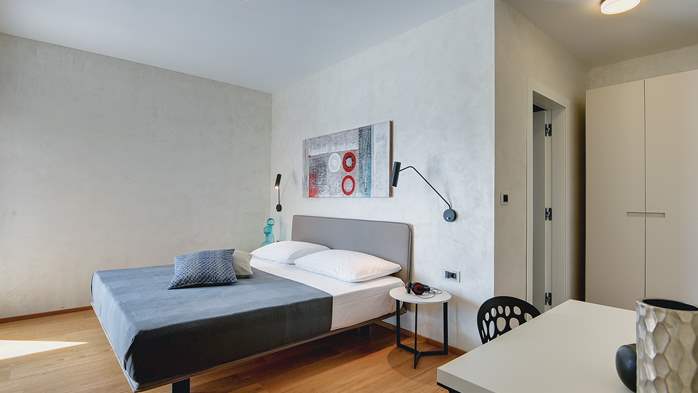 Exquisite villa for 12 people with private pool and Finnish sauna, 29