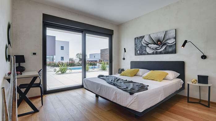 Exquisite villa for 12 people with private pool and Finnish sauna, 31