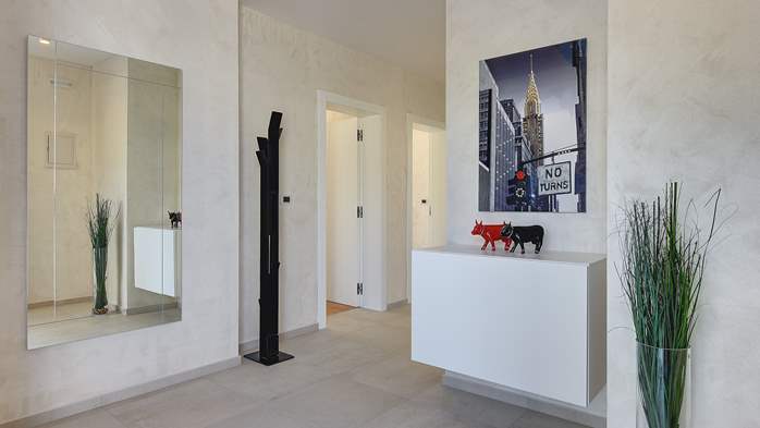 Exquisite villa for 12 people with private pool and Finnish sauna, 37