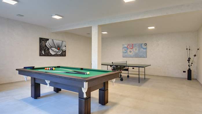 Exquisite villa for 12 people with private pool and Finnish sauna, 38