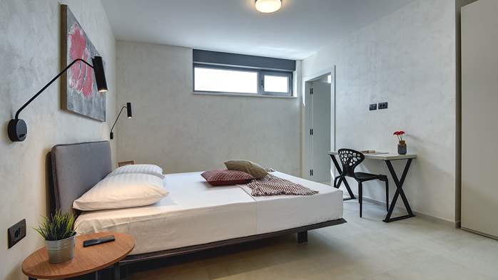 Exquisite villa for 12 people with private pool and Finnish sauna, 39