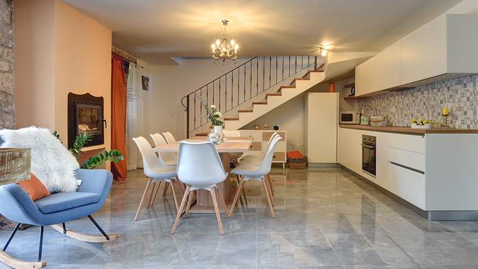 Istrian house renovated in a lovely villa with pool on 3 floors, 11