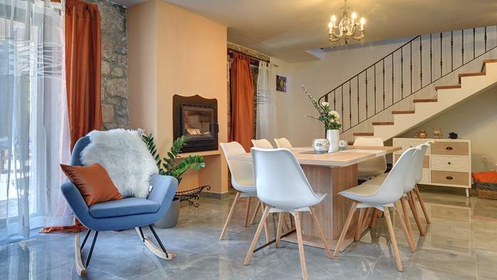 Istrian house renovated in a lovely villa with pool on 3 floors, 14