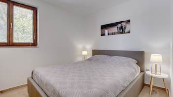 Villa Jela with pool, terrace and beautifully landscaped garden, 12