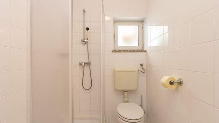 Zimmer mit eigenem Bad, WLAN und Gemeinschaftspool, 7