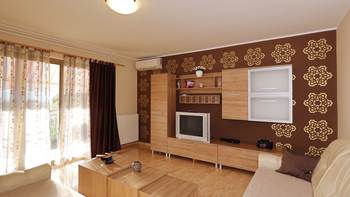 Charming air-conditioned apartment for 6 persons,balcony, jacuzzi, 3