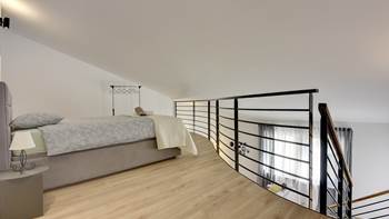 Spacious apartment for 6 people with gallery, 8