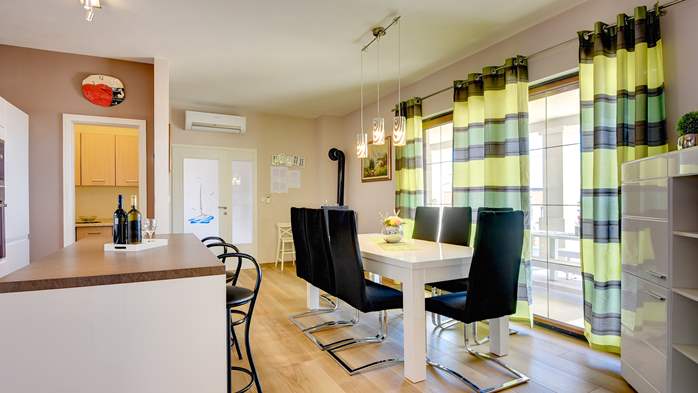 Luxury apartment with private pool for 6 persons, 6