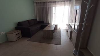 Newly built modern apartment in Medulin for 6 people, 4