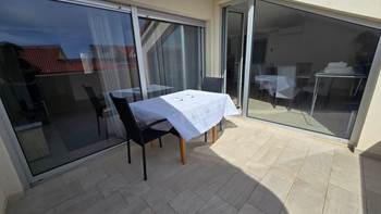 Newly built modern apartment in Medulin for 6 people, 9