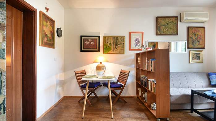 Studio-Apartment für zwei Personen mit Terrasse, WiFi, 3