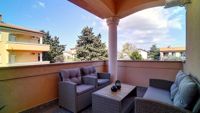 Apartment Cvita for 4 people with covered balcony, WiFi, 11