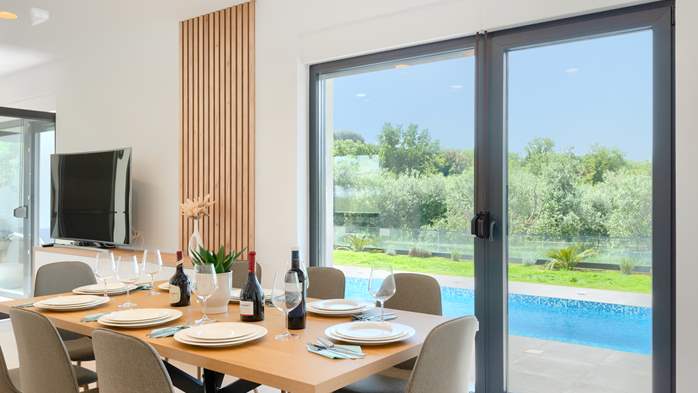 Modern Villa Vivre for 8 people with a private pool, 40