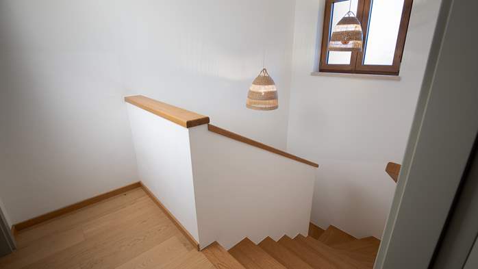 Stone villa with swimming pool and olive grove in the quit area, 48