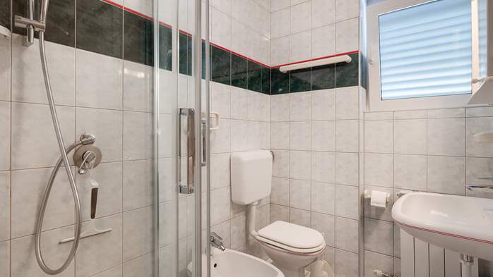 Studio-Apartment mit Terrasse, 10