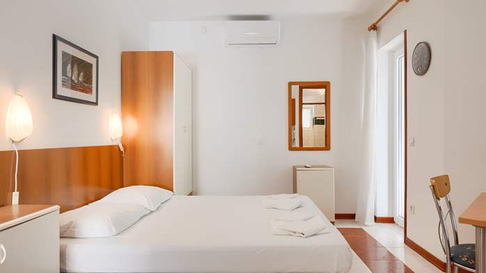 Studio-Apartment mit Terrasse, 9