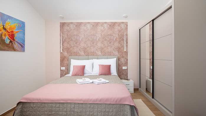 Villa Cvita in Šišan with private pool and summer kitchen, 34