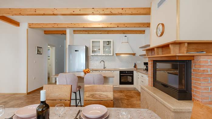 Villa Galiola near Rakalj for 6 people, 38