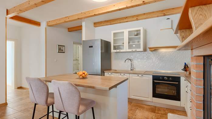 Villa Galiola near Rakalj for 6 people, 33