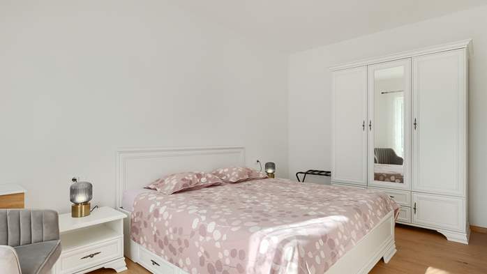 Villa Galiola near Rakalj for 6 people, 46