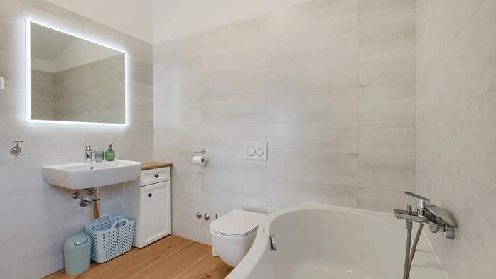 Villa Galiola near Rakalj for 6 people, 61