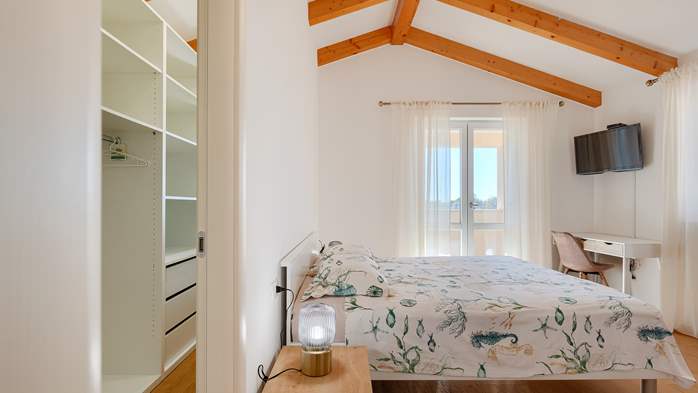 Villa Galiola near Rakalj for 6 people, 57